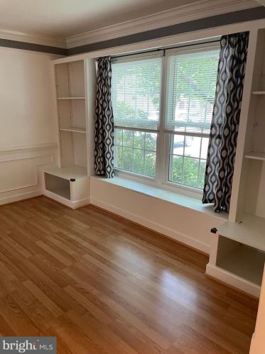 5918 Kingsford Rd, Springfield, VA 22152-1124