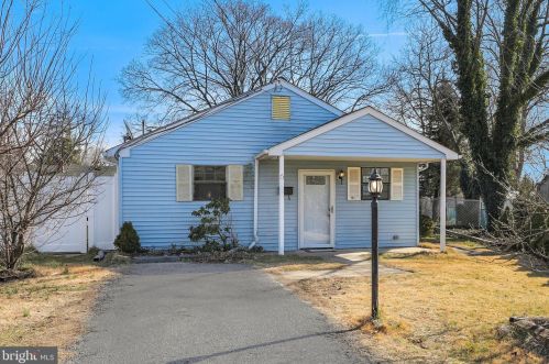 6 Filbert Ave, Stratford, NJ 08084-1517