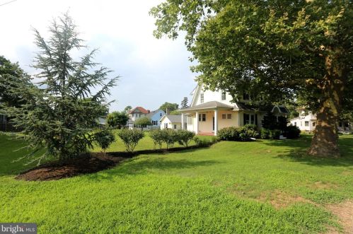 232 Holly Ave, Pitman NJ  08071-1257 exterior