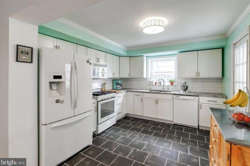 1318 Jackson St, Philadelphia PA  19148-2931 exterior