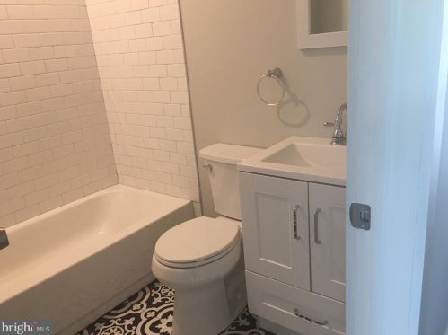 2523 Front St, Philadelphia PA  19133-4004 exterior