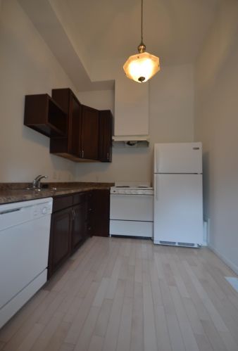 357 Greenwich St, Valpo IN  46383-6529 exterior