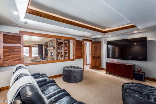 6050 Mtn Rnch Dr, Park City UT 84098-6177 exterior