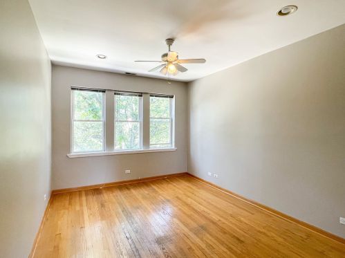 3331 Paulina St, Chicago, IL 60608-6243
