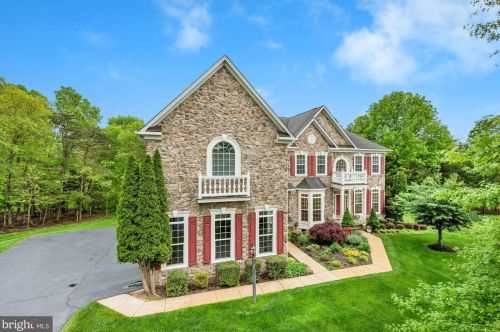 15812 Kensington Palace Ct, Gainesville, VA 20155-4893