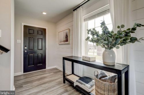 146 Winifred Dr, Hanover, PA 17331