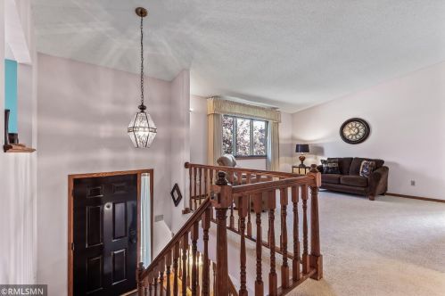 600 Donegal Cir, Saint Paul MN  55126-4715 exterior