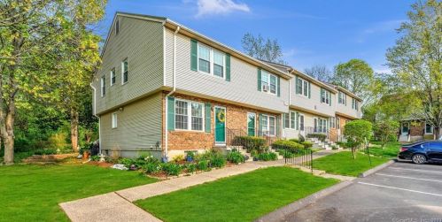 11 Countryside Ln, Middletown, CT 06457-5552