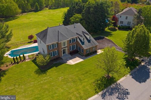 2707 Bradbury Ct, Davidsonville, MD 21035-2447