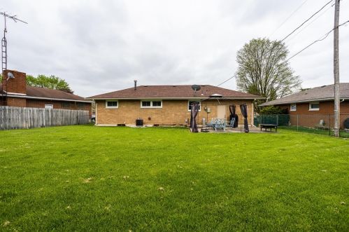 4466 Phoenix Dr, Springfield OH  45503-6326 exterior