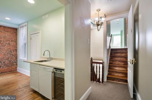 758 10th St, Philadelphia PA 19123-1966 exterior