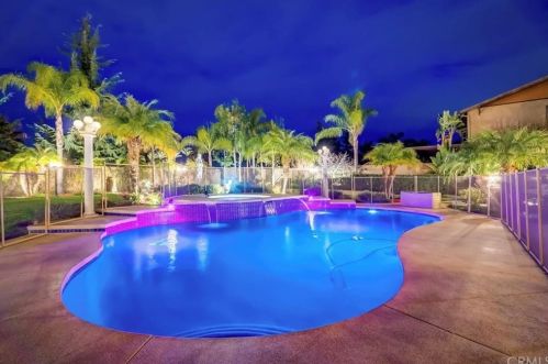 1737 Brittany Dr, Redlands, CA 92374-6392