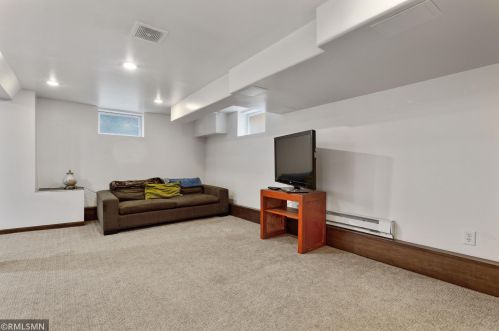 815 Hamline Ave, Saint Paul MN  55104-1300 exterior