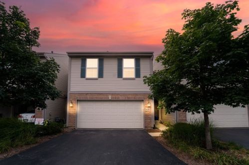 635 Georgian Ct, Addison, IL 60101-3315