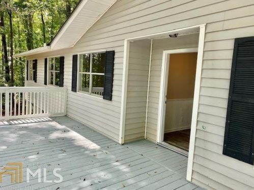 824 Pete Davis Rd, Newnan, GA 30263-5030