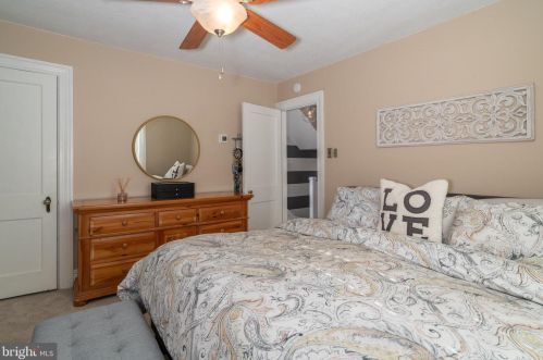 860 Fountain Ave, Lancaster PA  17601-4533 exterior