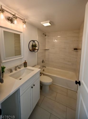 23 Moran Ave, Princeton NJ  08542-3855 exterior