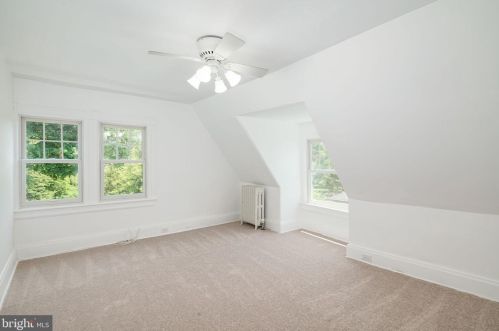 409 Warwick Rd, Tavistock NJ 08033-3829 exterior