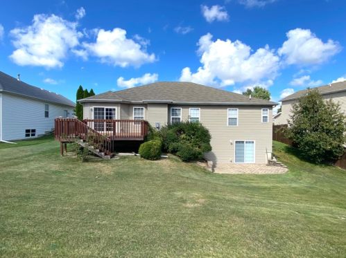 435 Deerpath Ct, Hobart IN 46342-5743 exterior