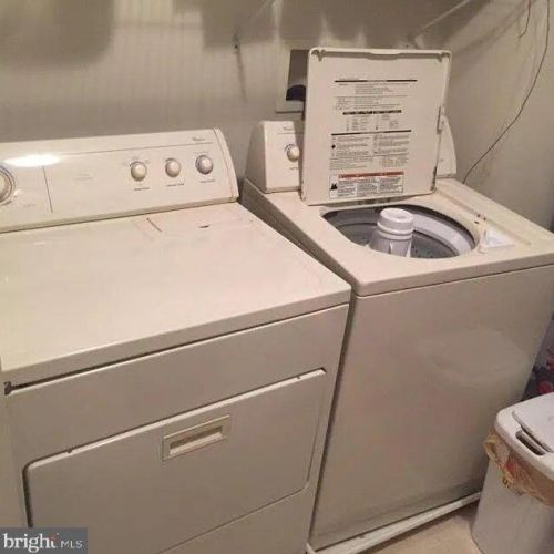 41 Kyle Way, Trenton NJ 08628-2520 exterior