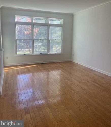 12 Wilkinson Way, Princeton NJ  08540-7362 exterior