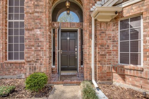 14613 Hawthorne Ct, Addison TX  75001-7969 exterior