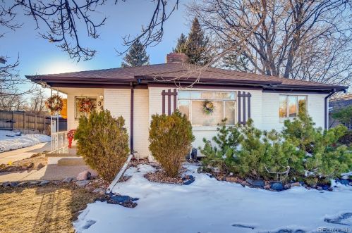 3421 Bellaire St, Denver, CO 80222-7206