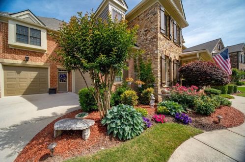 2746 Great Falls Xing, Buford, GA 30519-4561