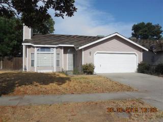 1304 Cottonwood St, Tulare, CA 93274-6397