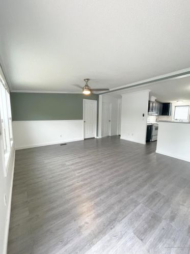 47 Woodside Dr, Lisbon, ME 04250-6468
