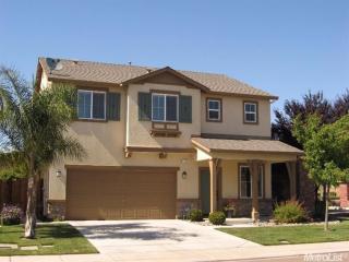 2713 Silhouettes St, Manteca, CA 95337-8451