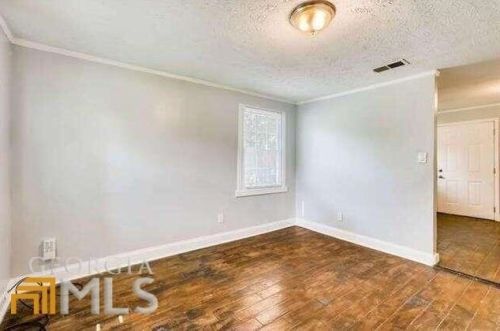 1716 Lisbon Dr, Atlanta GA  30310-4733 exterior