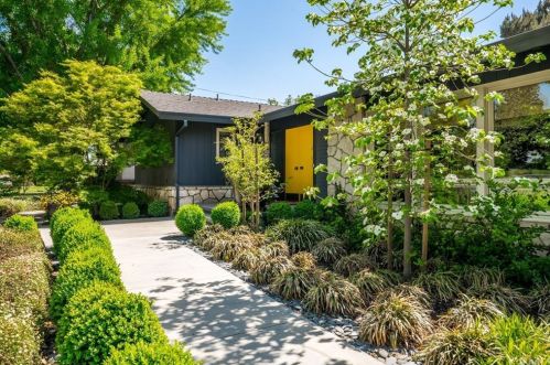 1421 Manchester Rd, Chico, CA 95926-2430