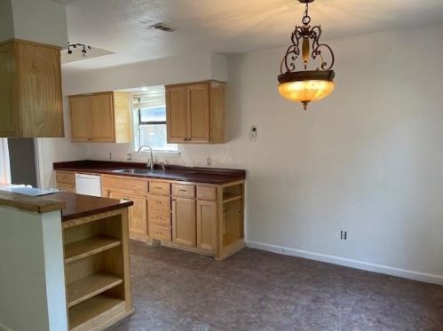 8508 Whitney Dr, Fort Worth TX  76108-2733 exterior