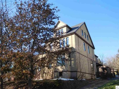 2105 1st St, Duluth, MN 55812-1804