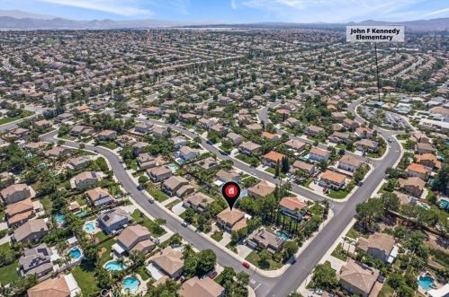 19161 Hitching Post Pl, Riverside CA  92508-7133 exterior