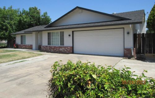 716 Musick Ave, Modesto, CA 95351-4226
