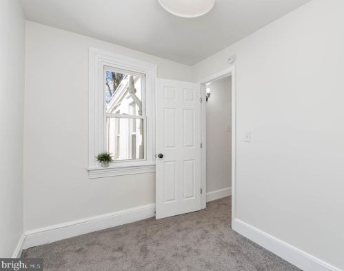 706 Beaver St, Lancaster PA  17603-5802 exterior