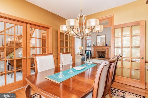 5 Linden Dr, Carlisle PA 17015-6906 exterior