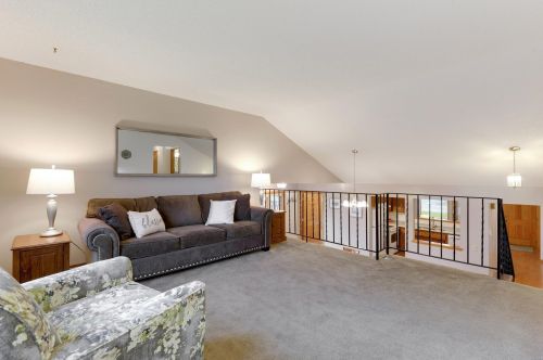 5498 Daisy Ct, Saint Paul MN  55110-2218 exterior