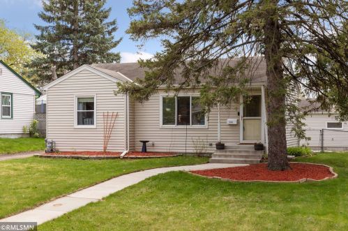 2710 2nd Ave, Saint Paul MN  55109-3320 exterior