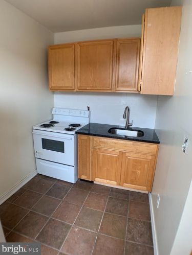 1643 Diamond St, Philadelphia PA  19121-2312 exterior