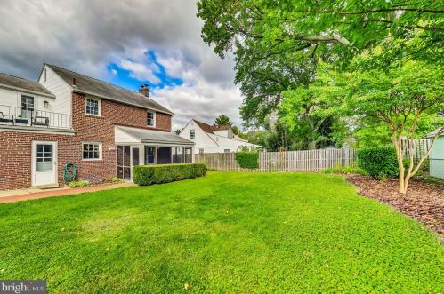 110 Granville Dr, Silver Spring MD 20901-3104 exterior