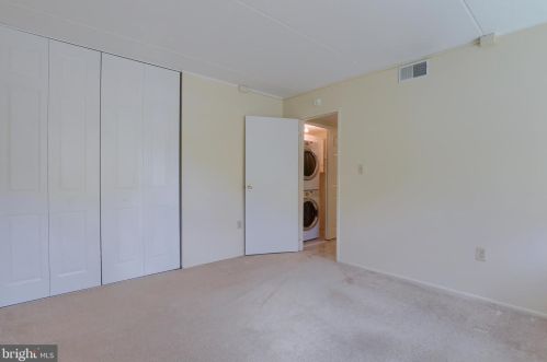 97 Valleybrook Dr, Lancaster PA  17601-4612 exterior