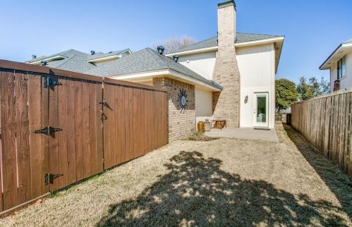 1446 Homestead Ln, Carrollton TX 75007-2991 exterior