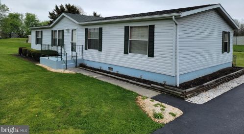 204 Alters Rd, Carlisle PA 17015-8969 exterior