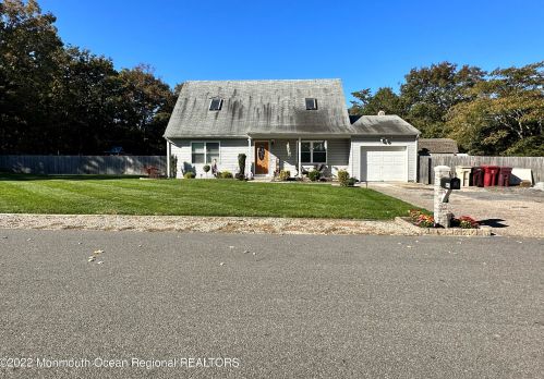 444 Andrew Ave, Berkeley Township, NJ 08721-3245