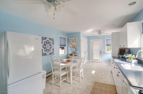 893 Lincoln St, Tinton Falls NJ 07701-5752 exterior