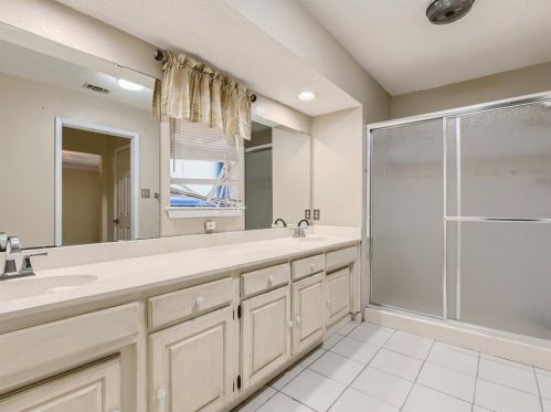 8609 Skyview Ter, Fort Worth TX  76116-7664 exterior