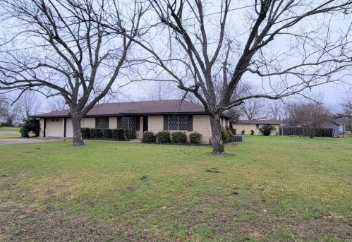 201 2nd St, Thorndale, TX 76577-5347